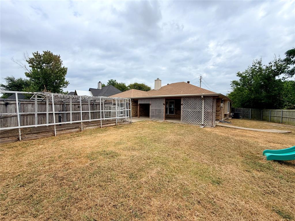 7102 Lyons Road Garland, TX 75043 - Photo 29 of 32 Gallery Image 29