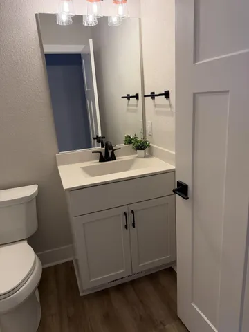 $769,900 | N50W19615 Tamarind Way, Menomonee Falls, WI 53051