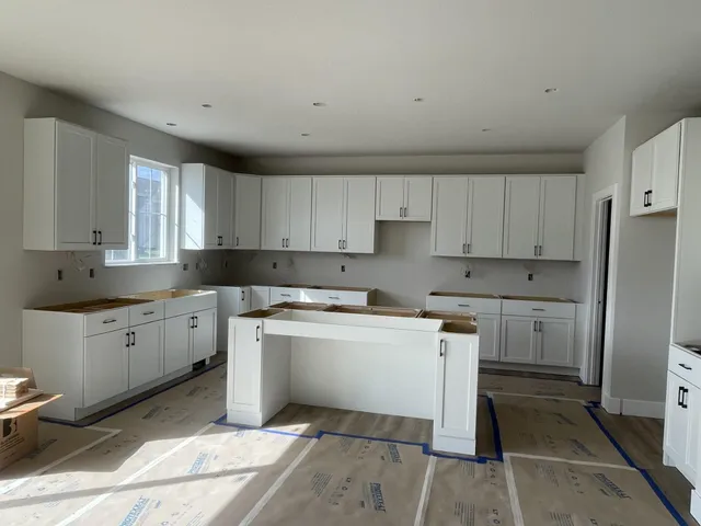 $776,900 | N50W19615 Tamarind Way, Menomonee Falls, WI 53051