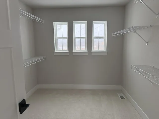 $769,900 | N50W19615 Tamarind Way, Menomonee Falls, WI 53051