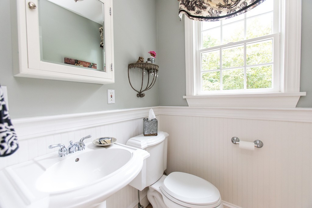 9 Indian Ridge Road Sudbury, MA 01776 - Photo 3 of 18 Gallery Image 3