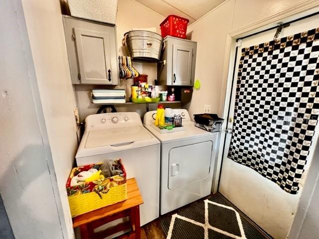 6669 Northwest 36th Lane Bell, FL 32619 - Photo 30 of 39 a utility room with dryer and washer