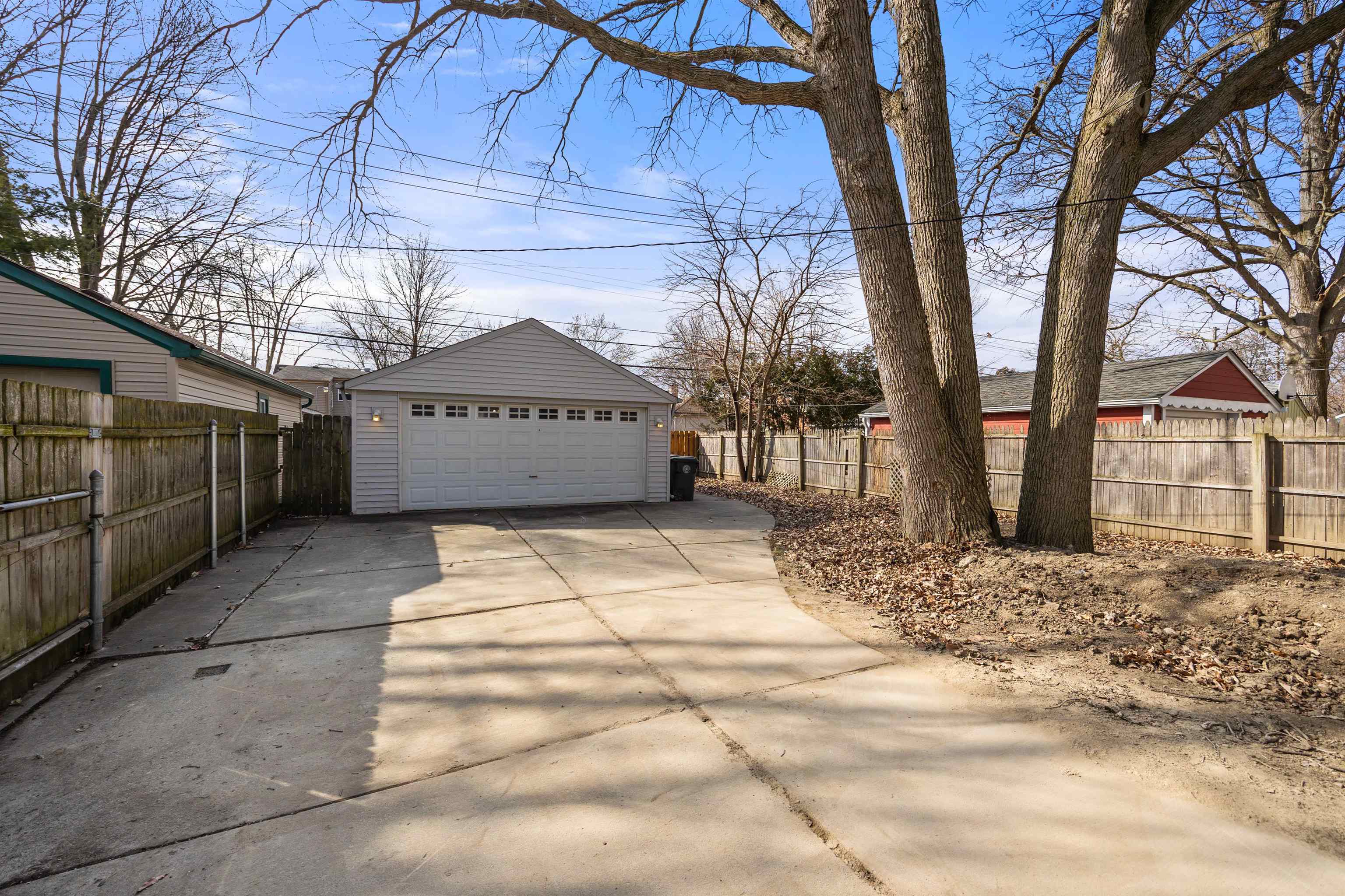 2209 Hampton Road Grosse Pointe Woods, MI 48236 - Photo 28 of 29
