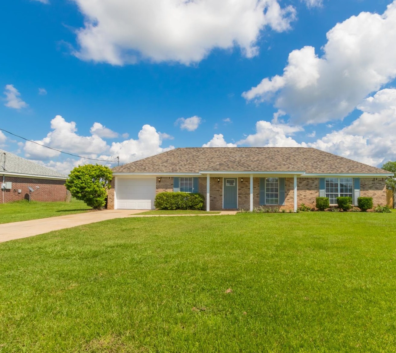 8864 Sherman Road Foley, AL 36535 - Photo 1 of 30