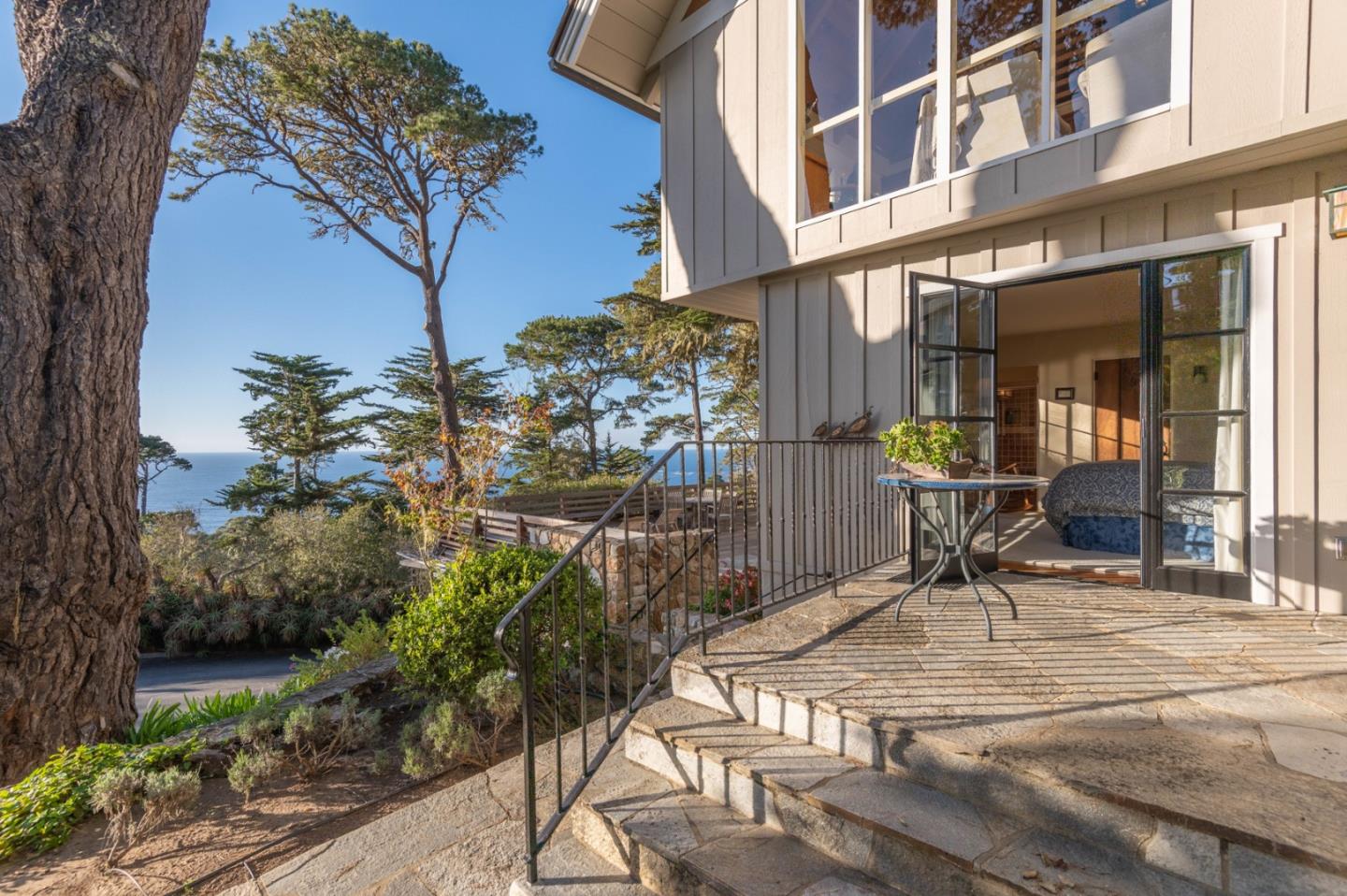 213 Crest Road Carmel, CA 93923 - Photo 13 of 20 Gallery Image 13