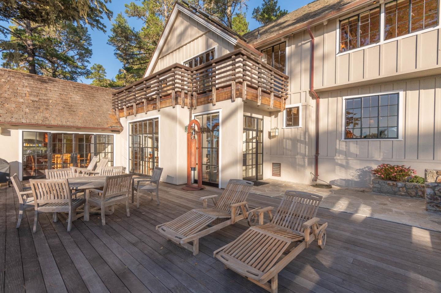 213 Crest Road Carmel, CA 93923 - Photo 16 of 20 Gallery Image 16