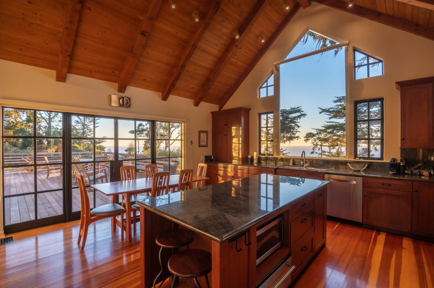 213 Crest Road Carmel, CA 93923 - Photo 10 of 20 Gallery Image 10