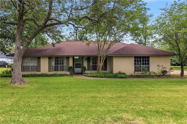 $1,850 | 2003 Rockwood Drive, Bryan, TX 77807