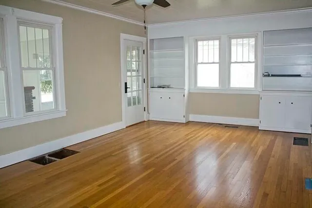 $190,000 | 307 New York Avenue, Dowagiac, MI 49047