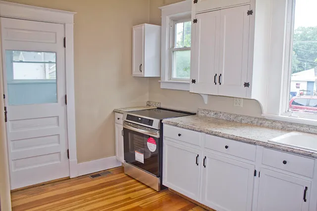 $190,000 | 307 New York Avenue, Dowagiac, MI 49047