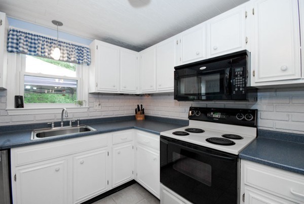 140 Baker Road Swansea, MA 02777 - Photo 14 of 26 Gallery Image 14