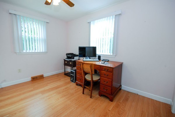 140 Baker Road Swansea, MA 02777 - Photo 17 of 26 Gallery Image 17