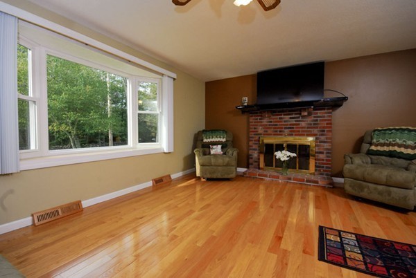 140 Baker Road Swansea, MA 02777 - Photo 9 of 26 Gallery Image 9