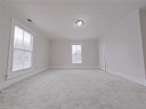 $2,700 | 304 Oakwood Street, High Point, NC 27262