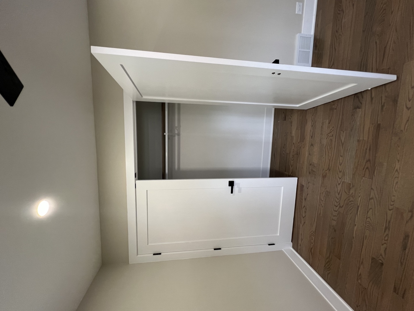 9446 Kolmar Avenue Skokie, IL 60076 - Photo 8 of 17 a view of an empty room