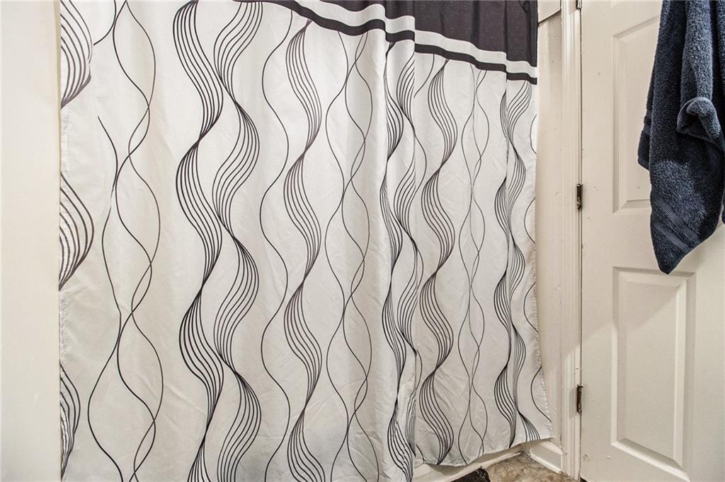 4526 Golf Vista Circle Decatur, GA 30035 - Photo 20 of 31 a close up view of a shower