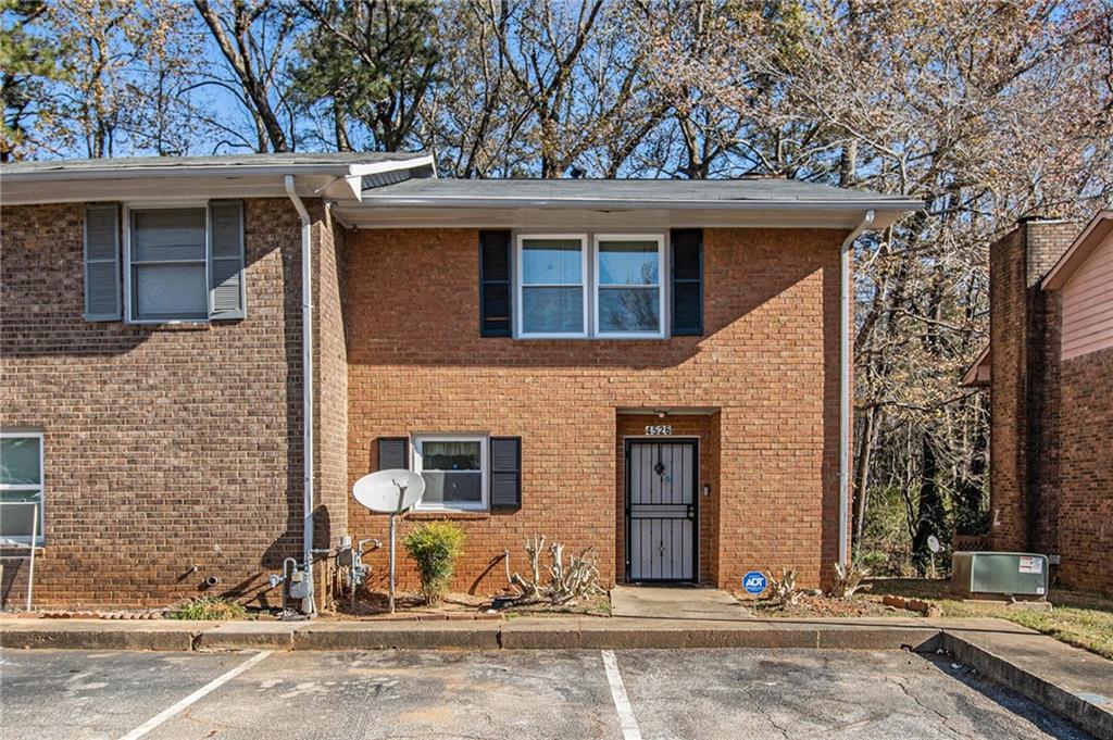 4526 Golf Vista Circle Decatur, GA 30035 - Photo 5 of 31 front view of a house