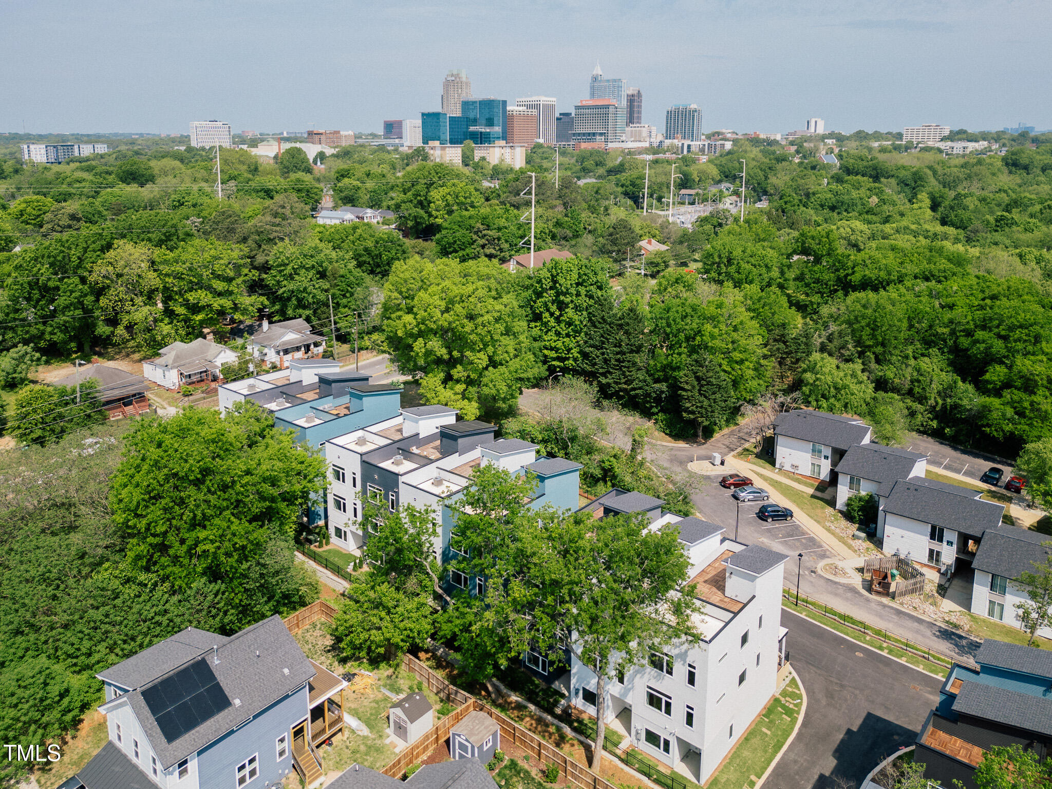 624 Rocky Knob Court Raleigh, NC 27601 - Photo 33 of 47 a view of a city