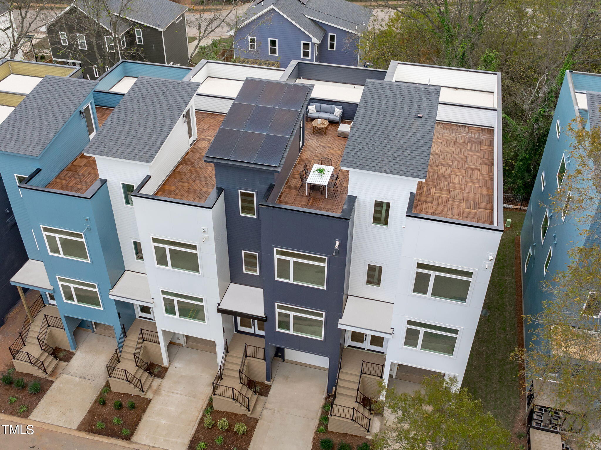 624 Rocky Knob Court Raleigh, NC 27601 - Photo 34 of 47 an aerial view of residential building with balcony