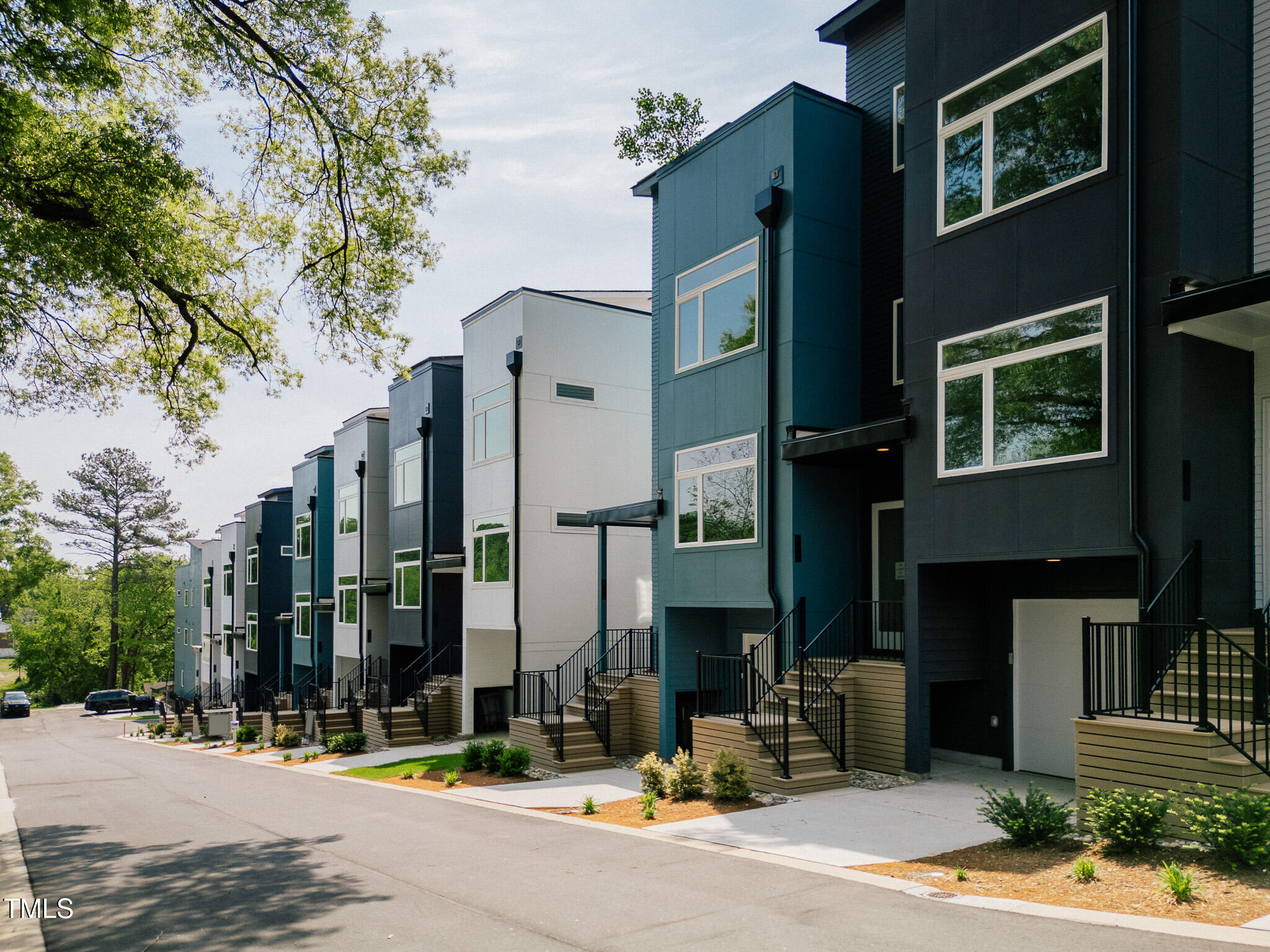 624 Rocky Knob Court Raleigh, NC 27601 - Photo 38 of 47 a view of a building along with street