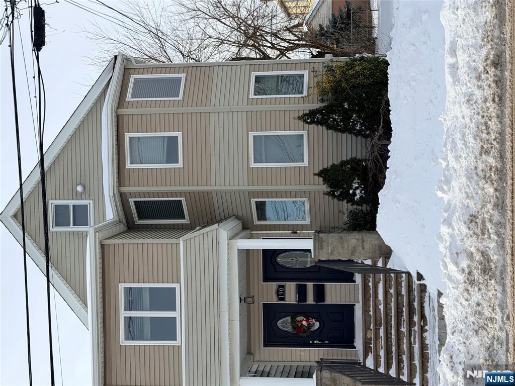 190 Wallington Avenue, Unit 1 Wallington, NJ 07057 - Photo 1 of 14