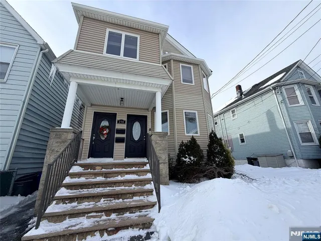 $1,970 | 190 Wallington Avenue, Unit 1, Wallington, NJ 07057