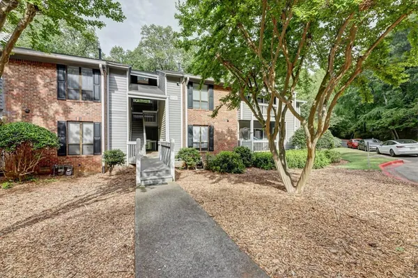 $2,000 | 529 Warm Springs Circle, Roswell, GA 30075