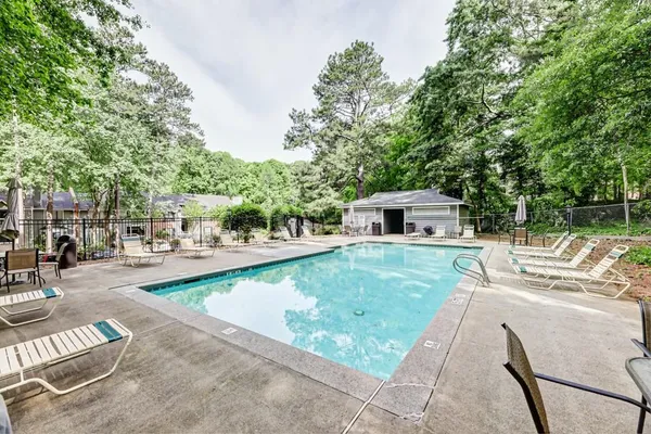 $1,900 | 529 Warm Springs Circle, Roswell, GA 30075