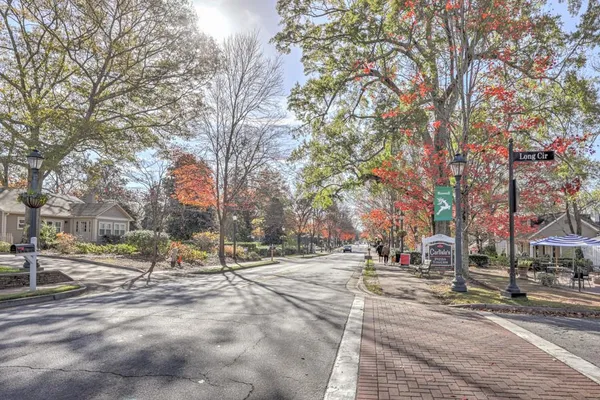 $1,900 | 529 Warm Springs Circle, Roswell, GA 30075