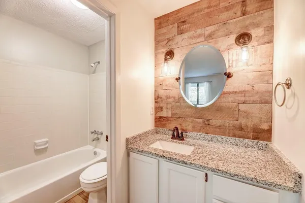 $1,900 | 529 Warm Springs Circle, Roswell, GA 30075