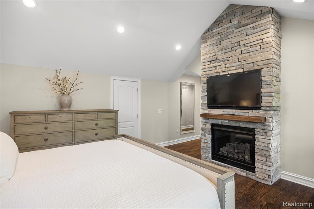 2872 Manchester Road Birmingham, MI 48009 - Photo 22 of 53