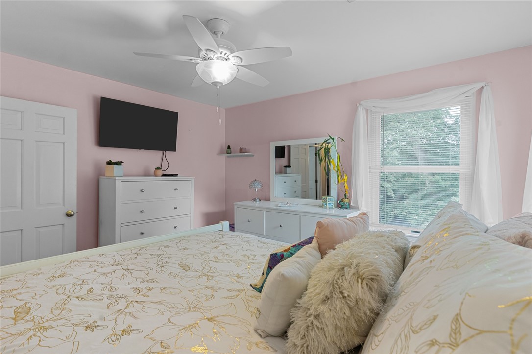 8 Granite Street Warwick, RI 02886 - Photo 30 of 37 bedroom 3