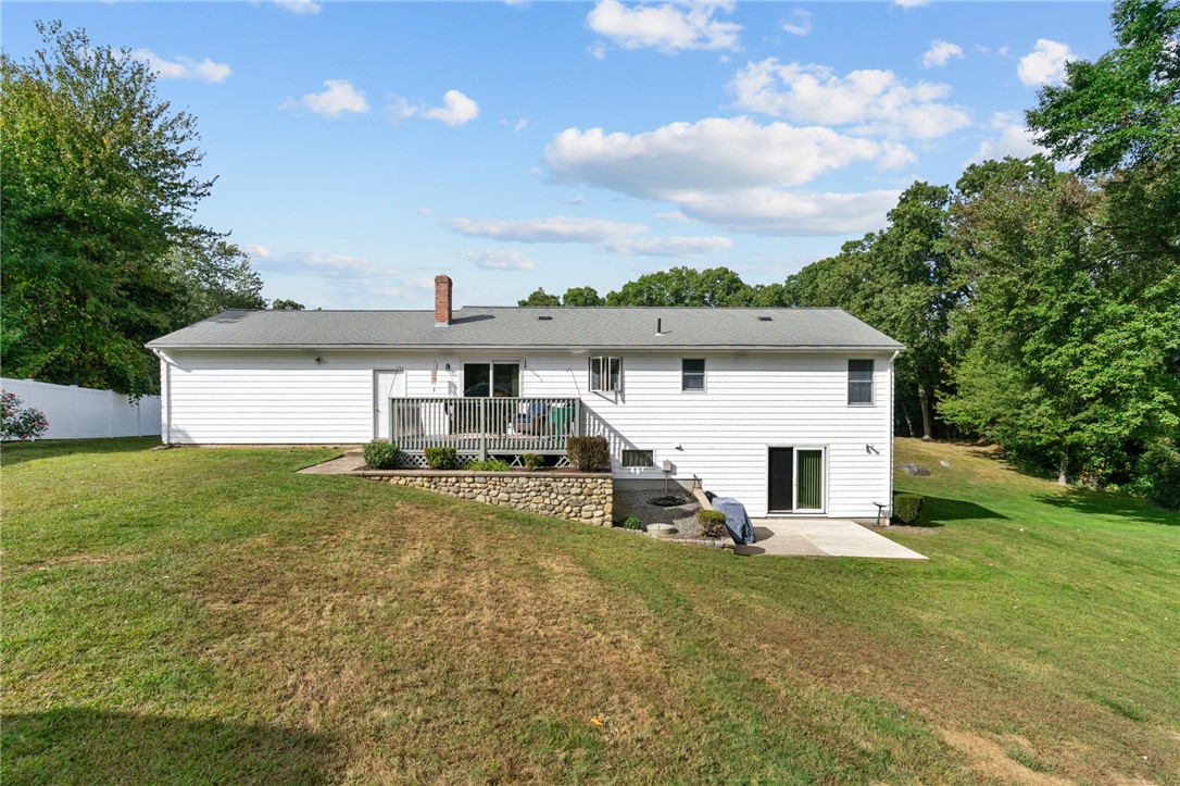 8 Granite Street Warwick, RI 02886 - Photo 4 of 37