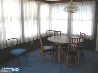 39 Waldron Road Allentown, NJ 08501 - Photo 11 of 12 Sun Room