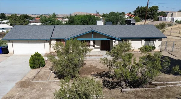 $440,000 | 15412 Myalon Road, Apple Valley, CA 92307
