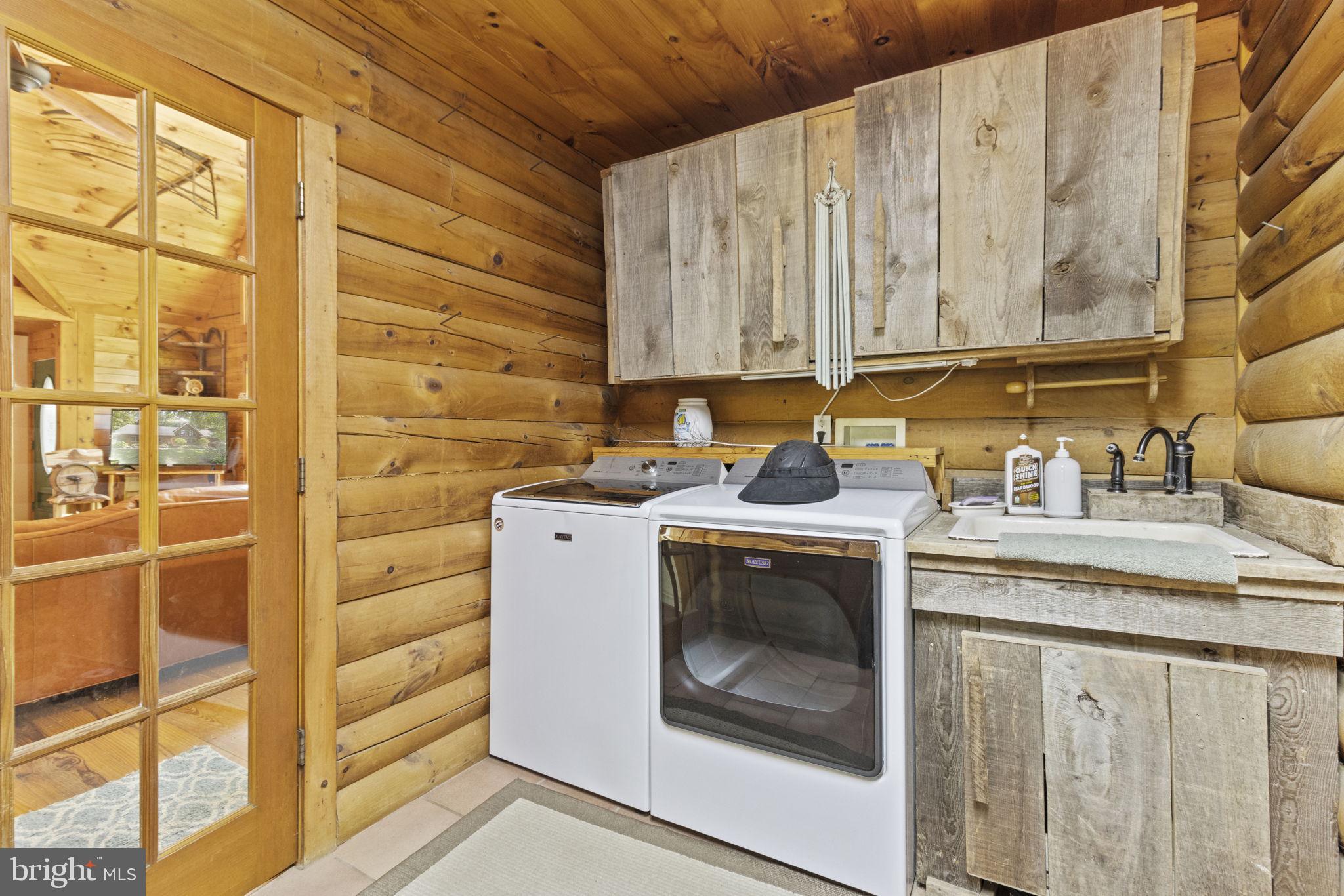 15274 Nottingham Road Upper Marlboro, MD 20772 - Photo 12 of 54 Laundry Area