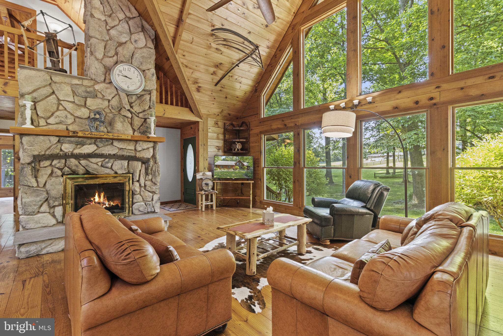 15274 Nottingham Road Upper Marlboro, MD 20772 - Photo 2 of 54 Family Room