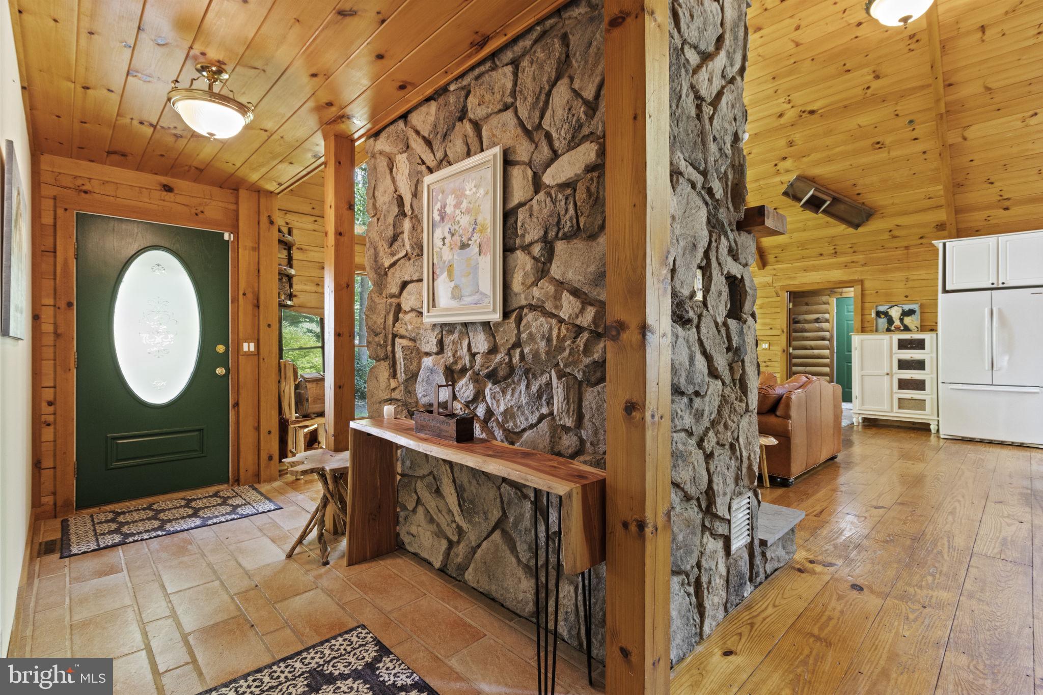 15274 Nottingham Road Upper Marlboro, MD 20772 - Photo 5 of 54 Foyer