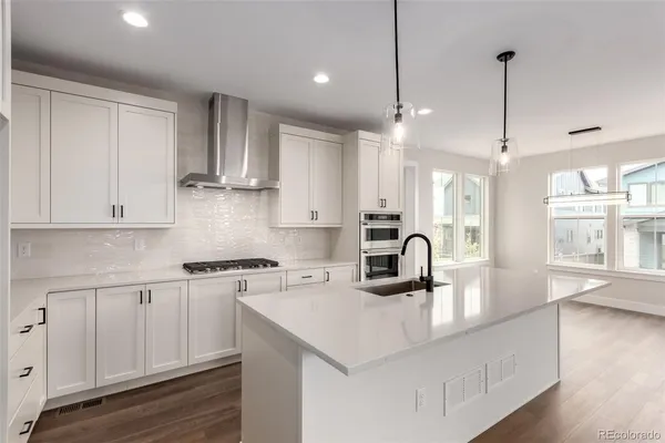 $1,144,897 | 5611 Wheaton Avenue, Longmont, CO 80503