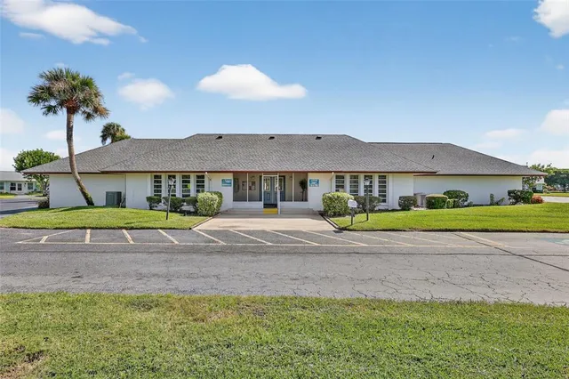 $209,900 | 4207 34th Ave Drive West, Unit 4207, Bradenton, FL 34205