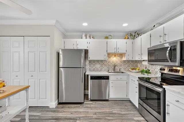 $209,900 | 4207 34th Ave Drive West, Unit 4207, Bradenton, FL 34205