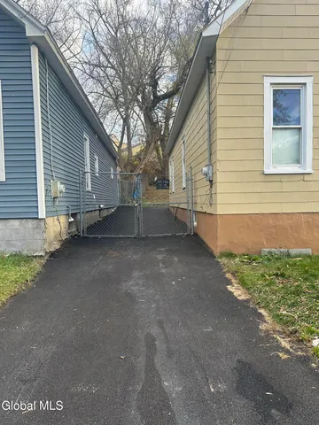 $249,000 | 729 Cutler Street, Schenectady, NY 12303