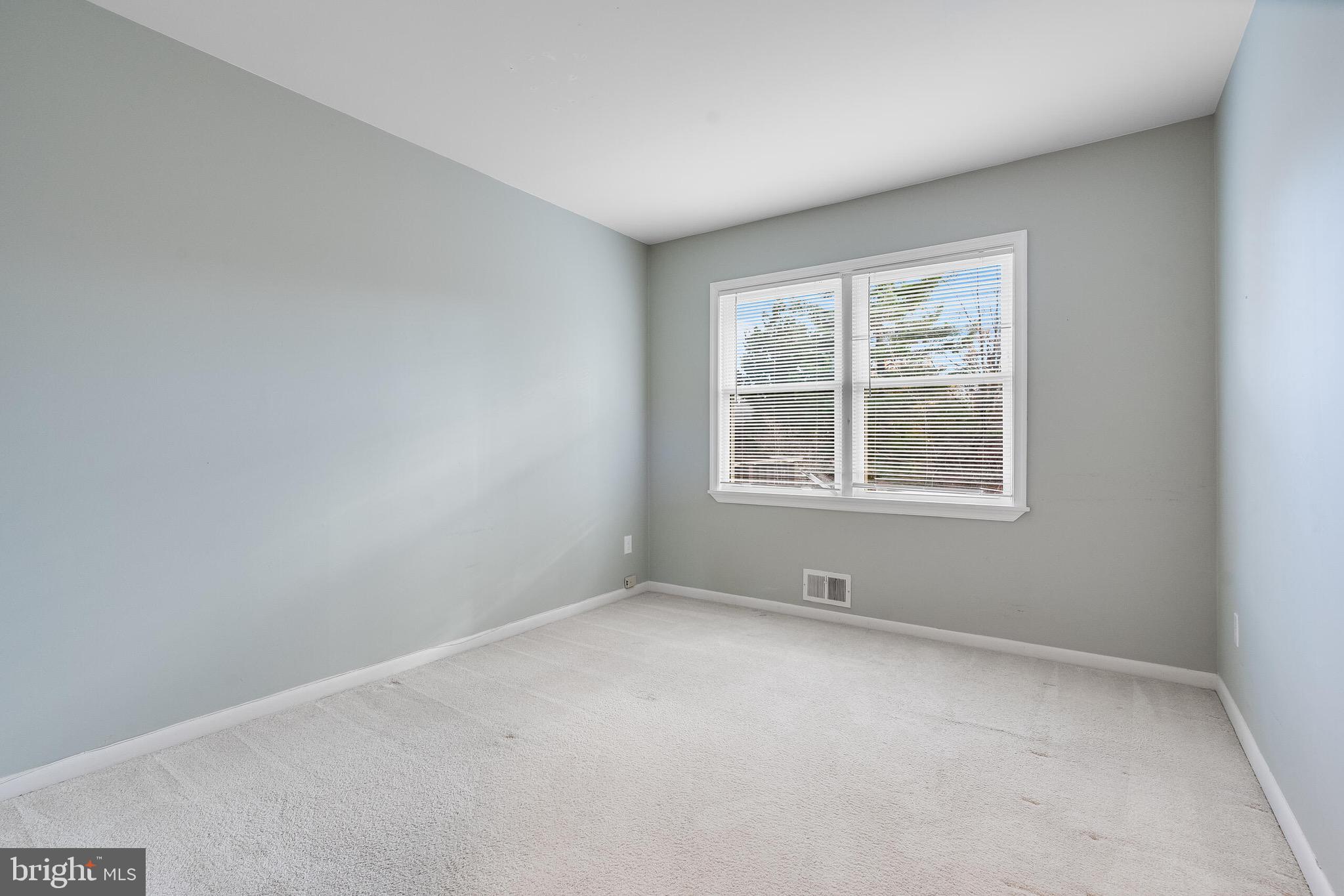 6503 Machodoc Court Falls Church, VA 22043 - Photo 20 of 34 an empty room with a window