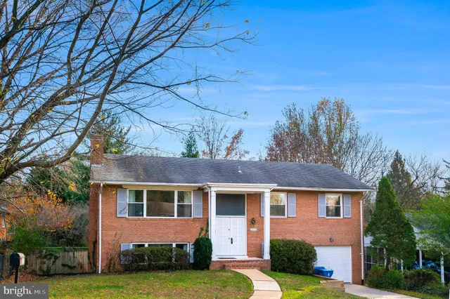 front view of house with a yard