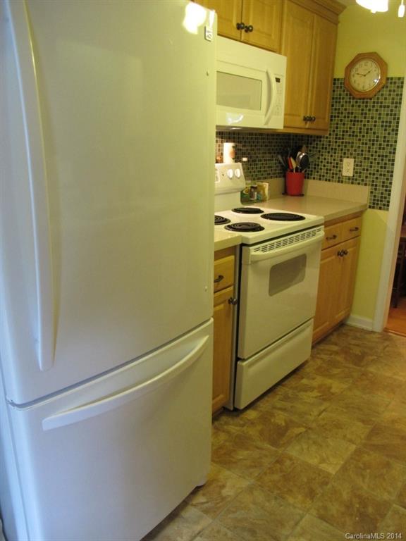 8356 Knights Bridge Road Charlotte, NC 28210 - Photo 14 of 24 Gallery Image 14