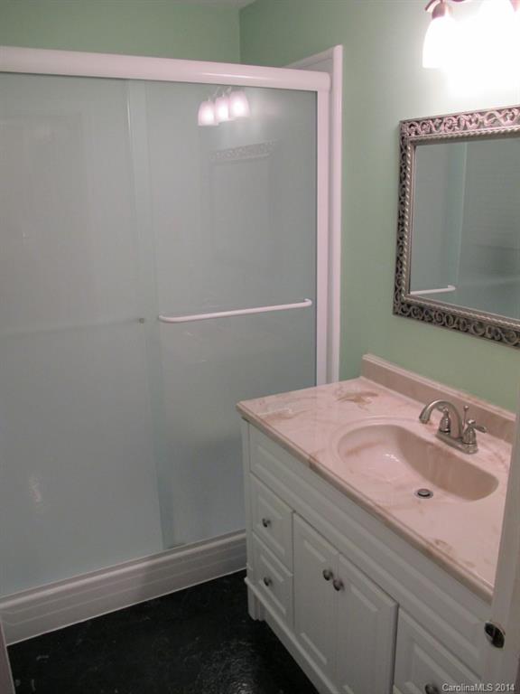 8356 Knights Bridge Road Charlotte, NC 28210 - Photo 17 of 24 Gallery Image 17