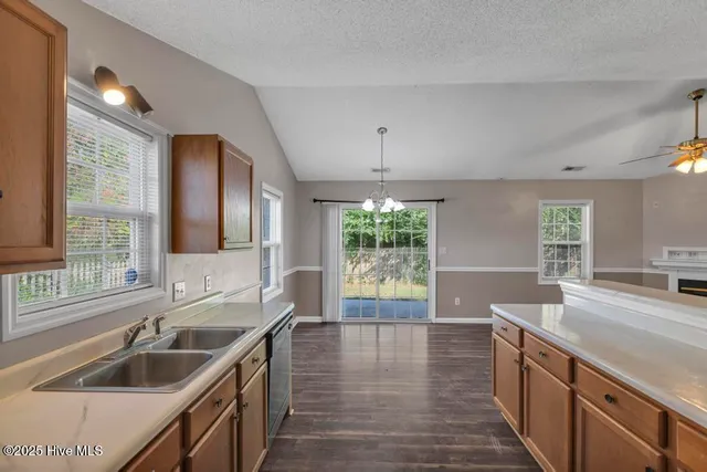 $239,000 | 409 Sumrell Way, Hubert, NC 28539