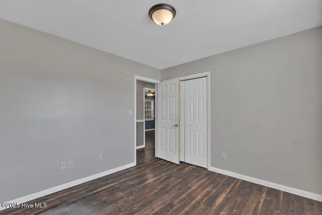 $239,000 | 409 Sumrell Way, Hubert, NC 28539