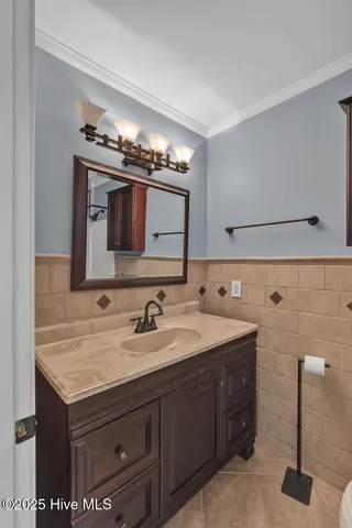 $239,000 | 409 Sumrell Way, Hubert, NC 28539