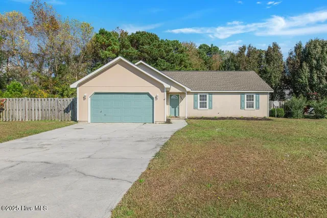 $239,000 | 409 Sumrell Way, Hubert, NC 28539